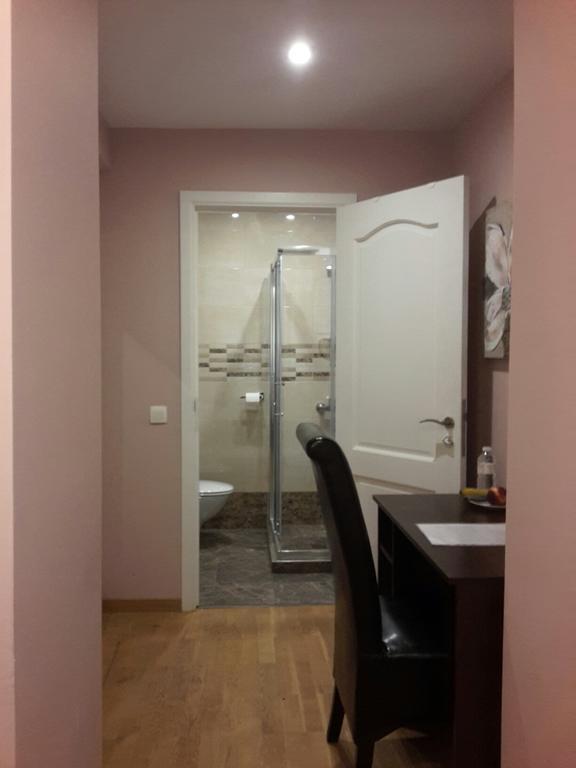 Eu Guesthouse Brüksel Oda fotoğraf